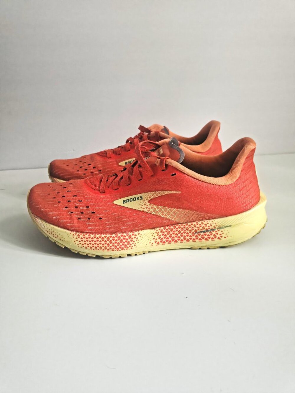 Brooks Hyperion Tempo Running Training